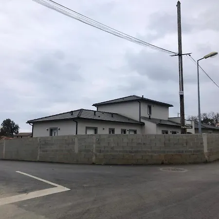 A 700mde La Plage,villa Avec Piscine Villa