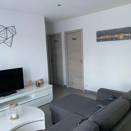 A 700mde La Plage,villa Avec Piscine Villa *