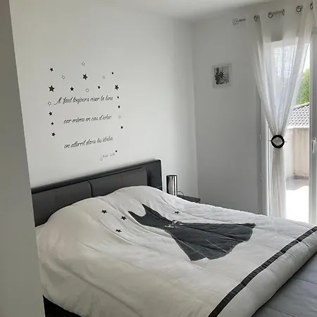A 700mde La Plage,villa Avec Piscine Santa-Lucia-di-Moriani
